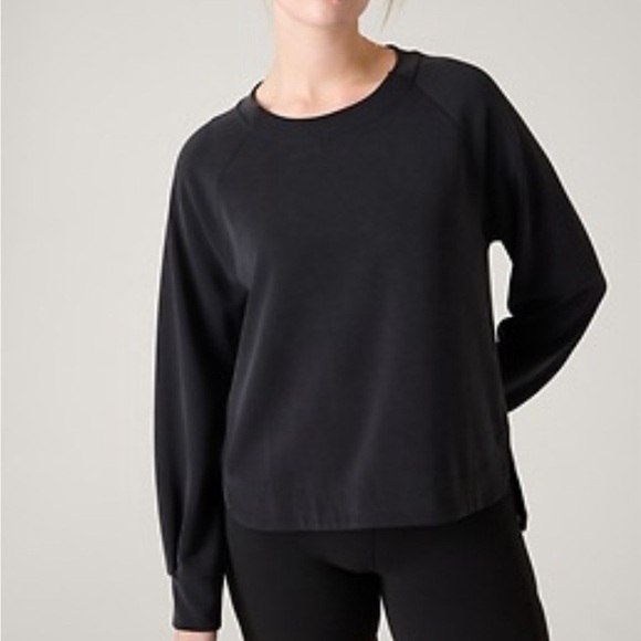 Athleta Sea Soft Luxe Sweatshirt in Black Size Large Soft Cozy Warm - Picture 1 of 8